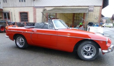 svg+xml;charset=utf-8,%3Csvg%20xmlns%3D Fahrzeuge restaurieren - wagenschmitte.com | Jucker Technik AG, Neerach