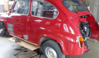 svg+xml;charset=utf-8,%3Csvg%20xmlns%3D Fahrzeuge restaurieren - wagenschmitte.com | Jucker Technik AG, Neerach