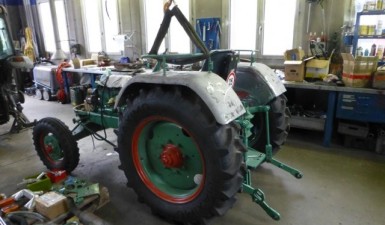 svg+xml;charset=utf-8,%3Csvg%20xmlns%3D Fahrzeuge restaurieren - wagenschmitte.com | Jucker Technik AG, Neerach