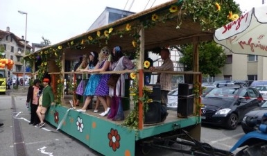 svg+xml;charset=utf-8,%3Csvg%20xmlns%3D Individueller Fahrzeugbau - wagenschmitte.com | Jucker Technik AG, Neerach